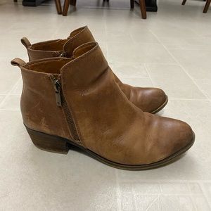 Lucky Brand leather women’s bootie